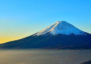 居居举办王者科目二刷野竞速挑战，六点六不及格，七年表现出色11年过去了，那个一天抽两包烟的2岁男孩，如今变成啥样了？